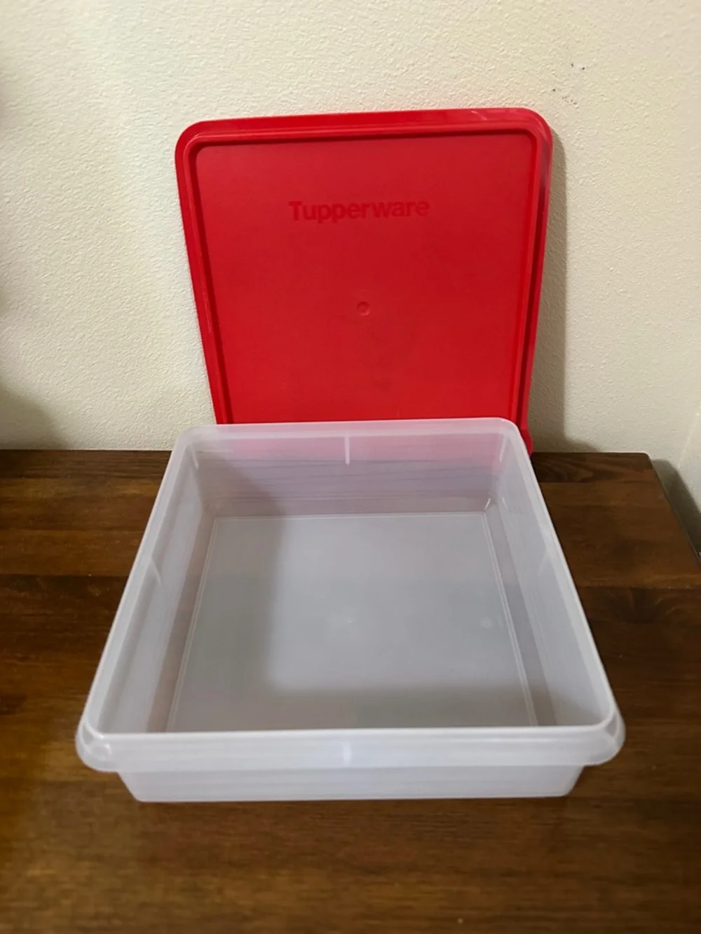 Tupperware: Red-Lid Food Storage Container - Picture 3 of 7